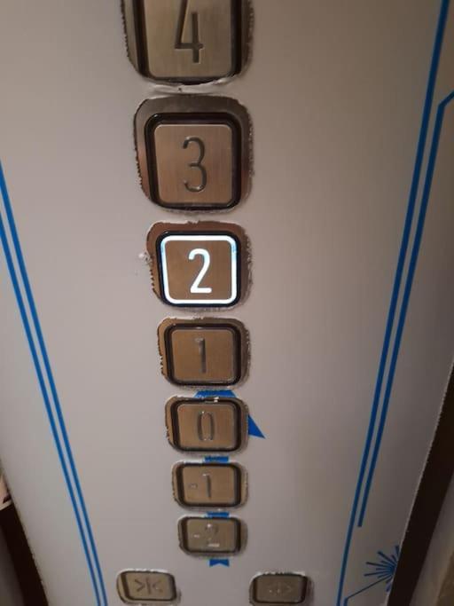 New Funcional Easy High Standard Free Garage Parking Apartment