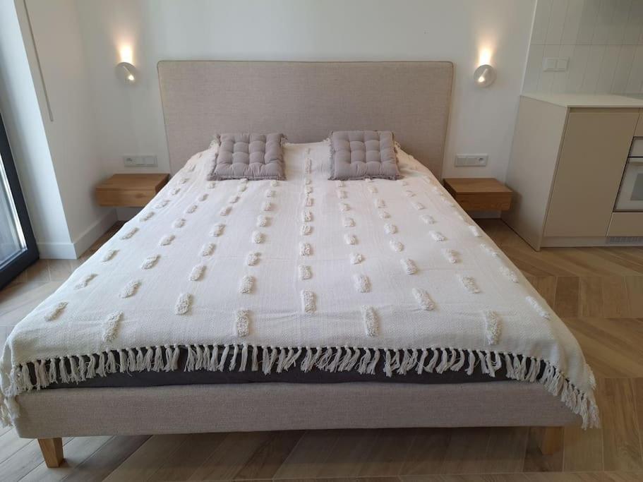 Apartamento New Funcional Easy High Standard Free Garage Parking Cracovia